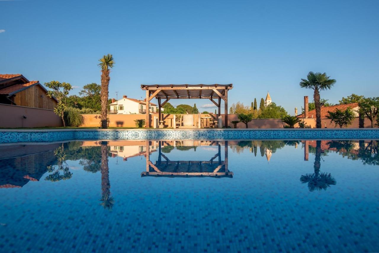 Via Flavia With Common Pool Hotel Labinci Kültér fotó